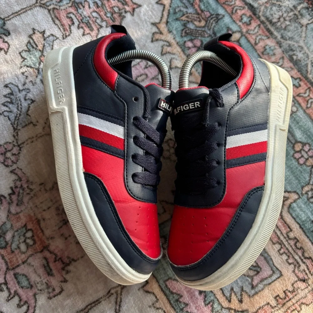 Tommy Hilfiger Cayman 2.0 Sneakers Red Navy Blue Boys‎ Casual Shoes size 3 Kids
